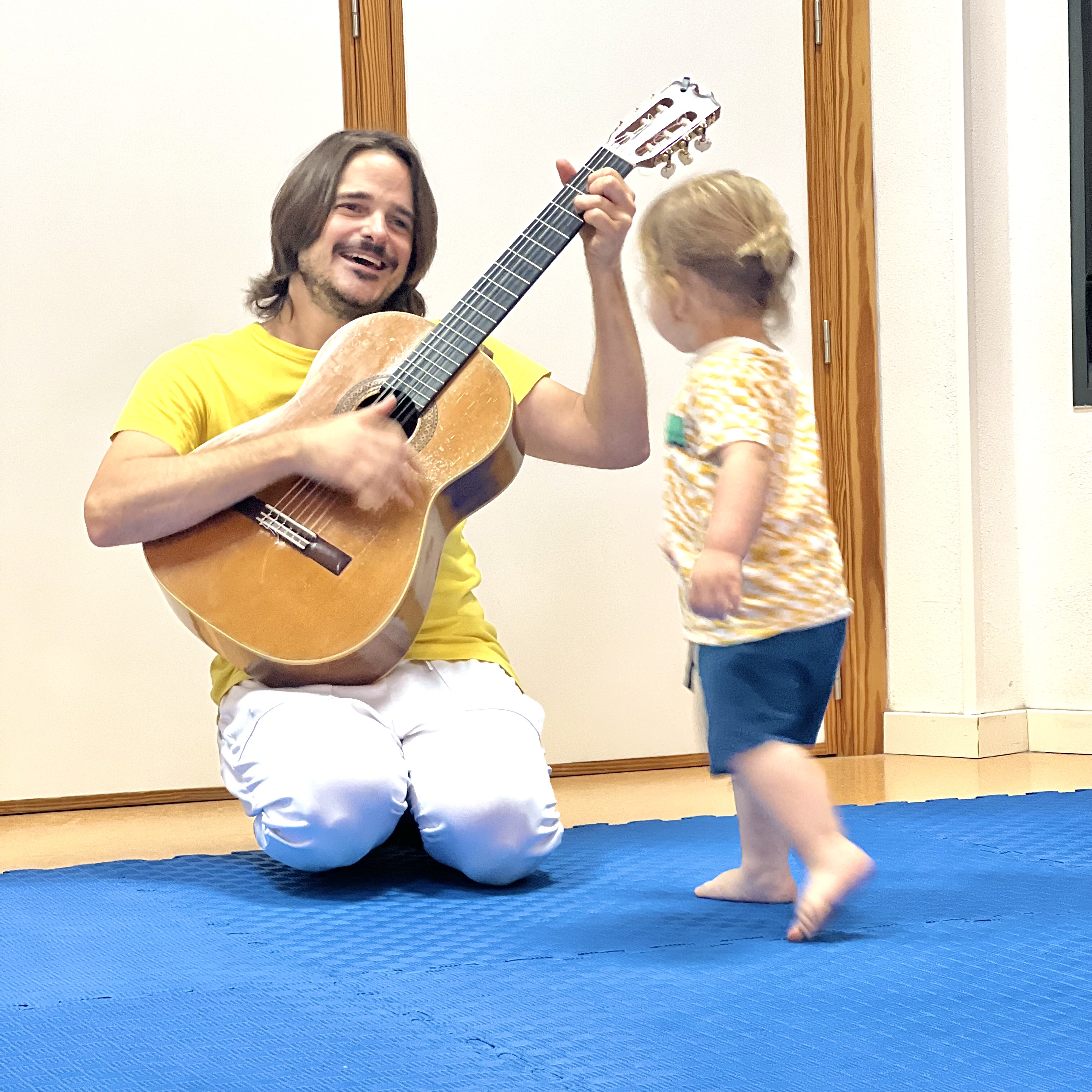 La importancia de la variedad en la estimulación musical temprana: ¿Qué son los modos y métricas?
